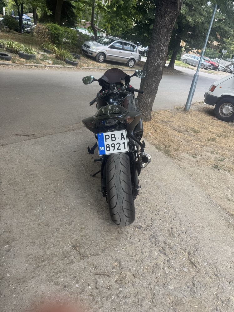 Продава се: Suzuki GSX-R 1000 K5