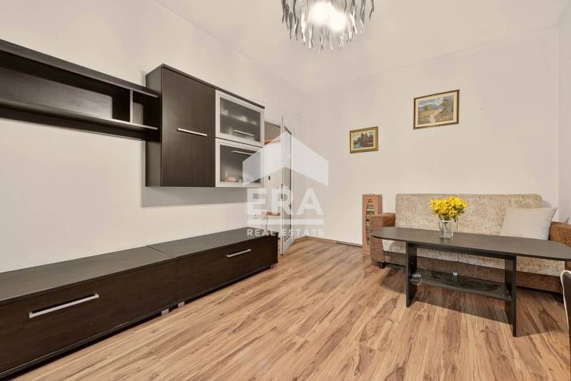 Ексклузивна, обзаведена, югоизточна гарсониера за продажба, район Лятн