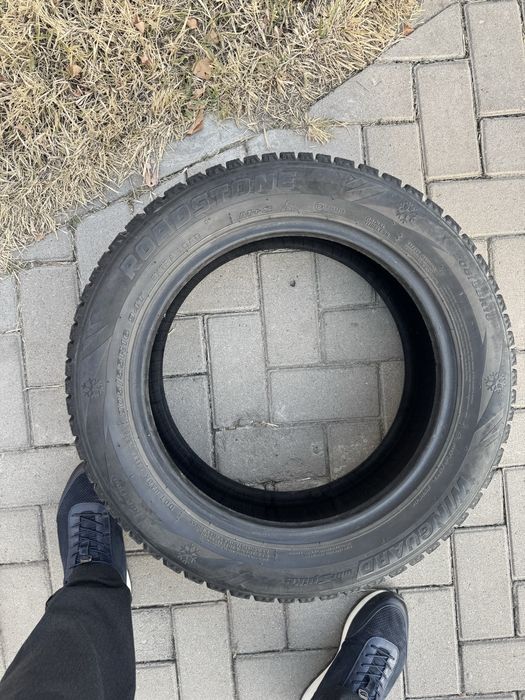 Продается комплект зимних шин