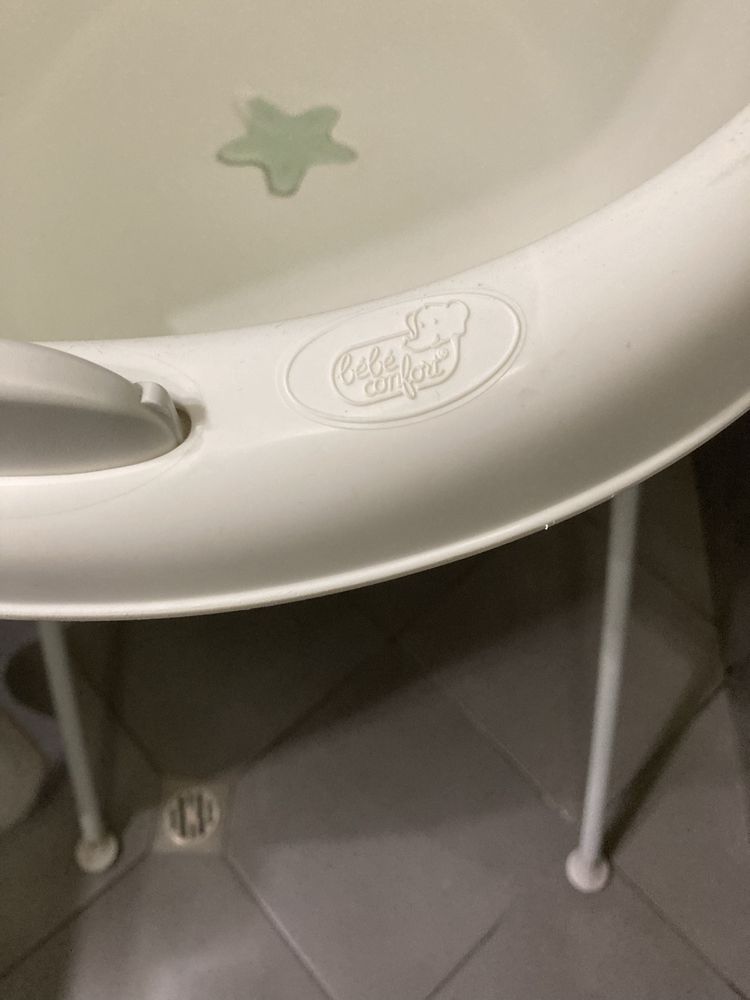 Bebe Confort вана и стойка Amplitude