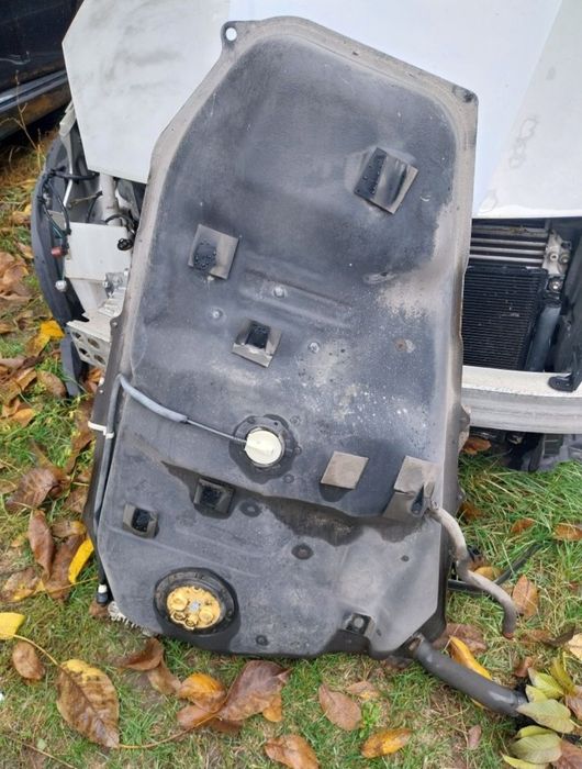 На части Тойота Корола Версо 2.2 d4d 136к.с/Toyota Corolla Verso 2008