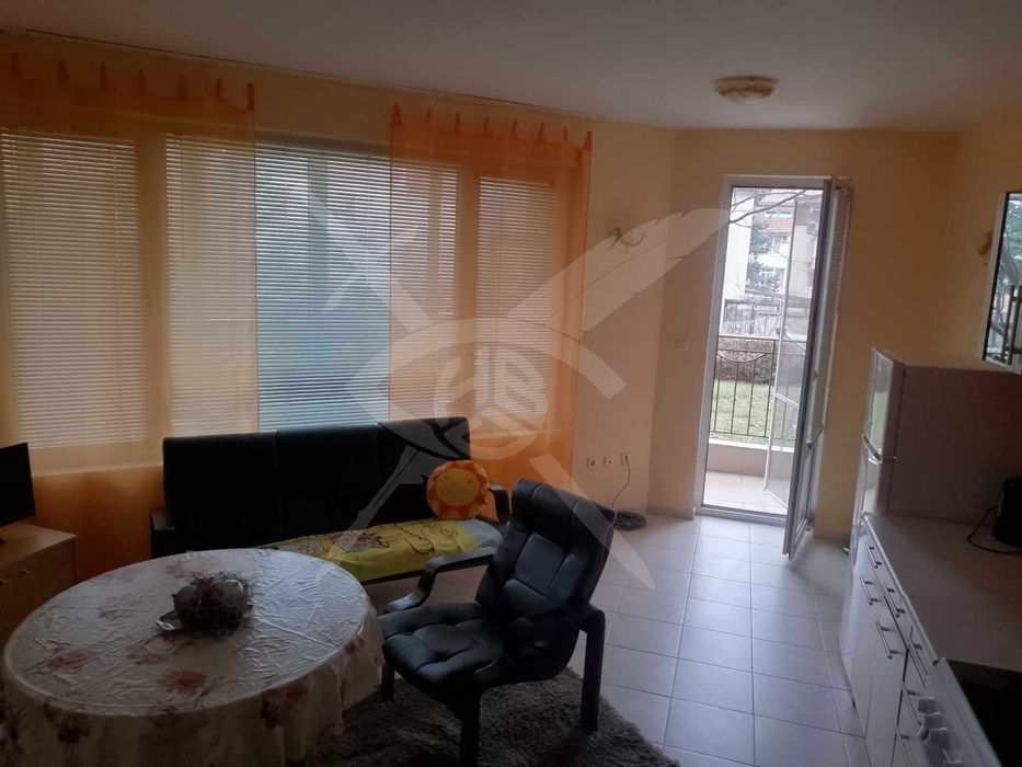 Дава се под наем Двустаен апартамент в Варна, Бриз - 75 кв.м за 350 € - Снимка #2