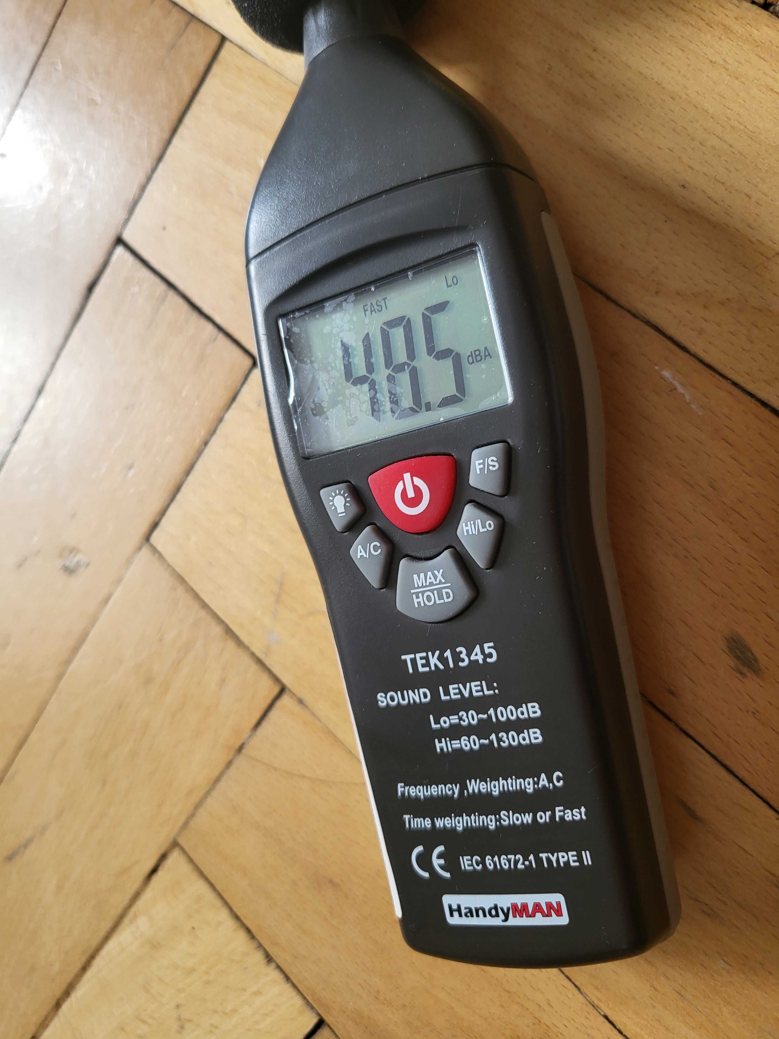 Продавам децибелометър HandyMAN TEK1345