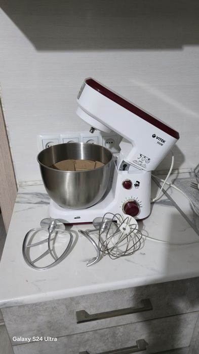 Планетарный миксер VITEK