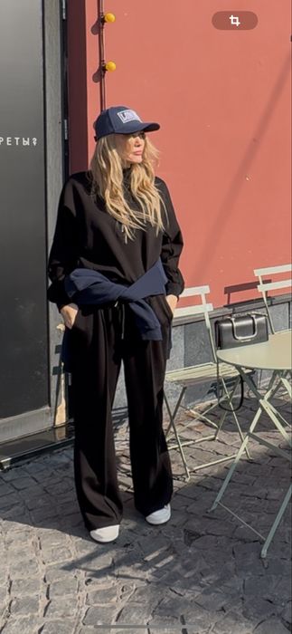 Спортивный костюм весна