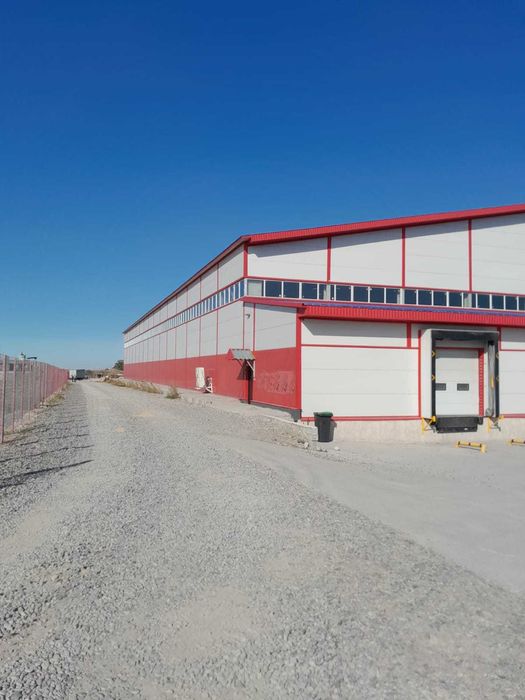 Сдам в аренду склады 2700 и 4300 кв м (Теплые склады, отапливаемые)