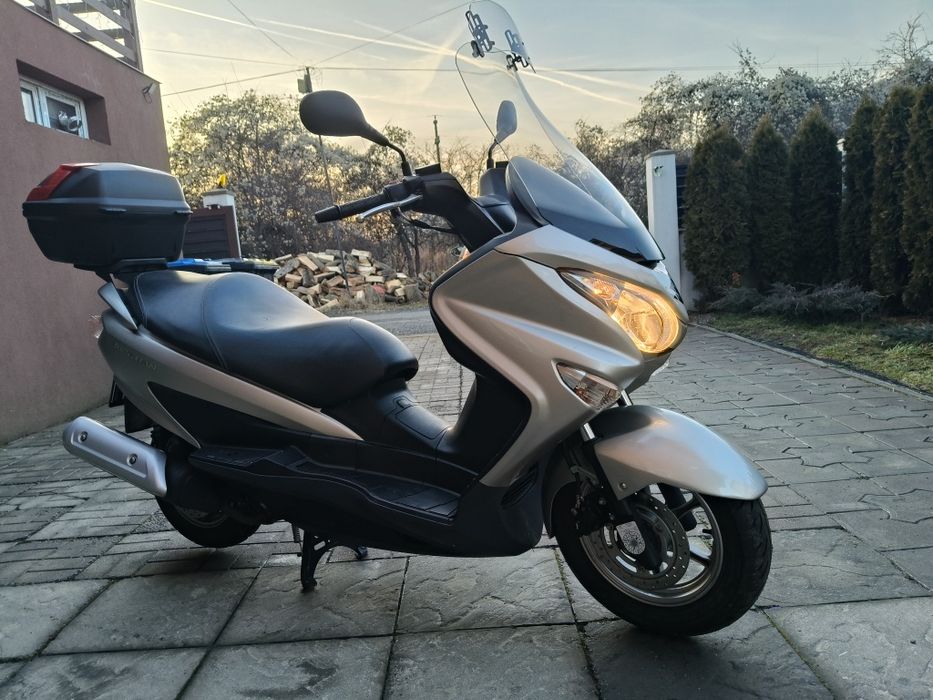 Suzuki burgman 125