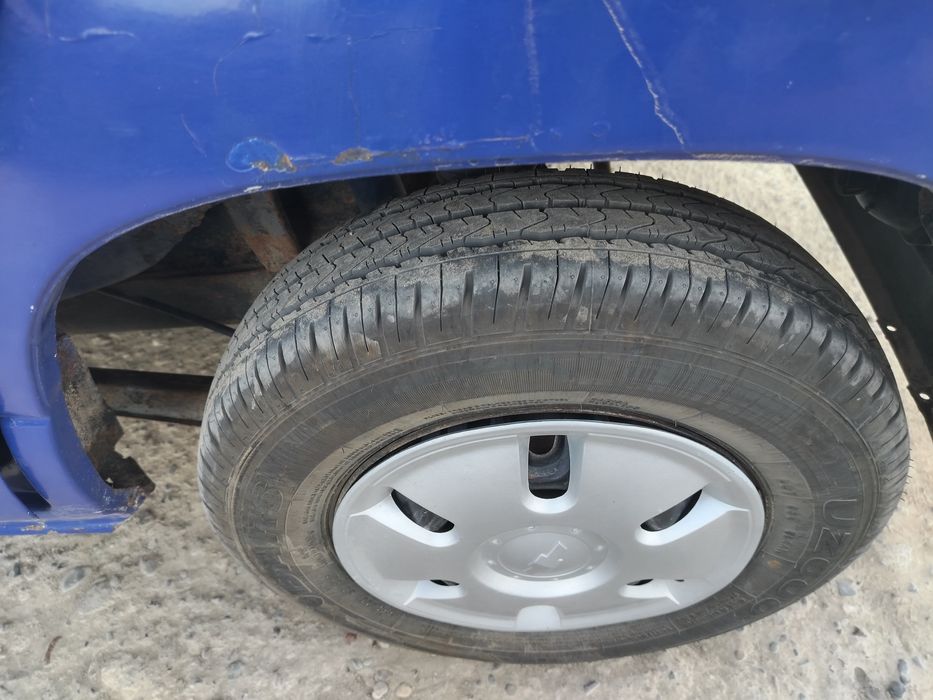 Tiko 1998 yil faqat naxtga