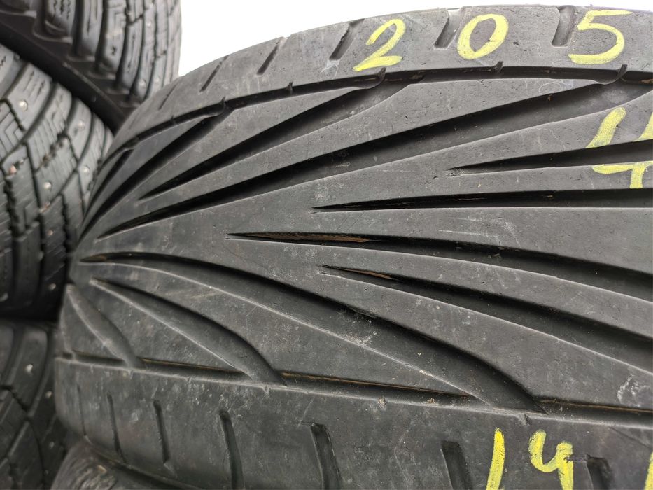 2бр Летни гуми 205 45 17 - Toyo