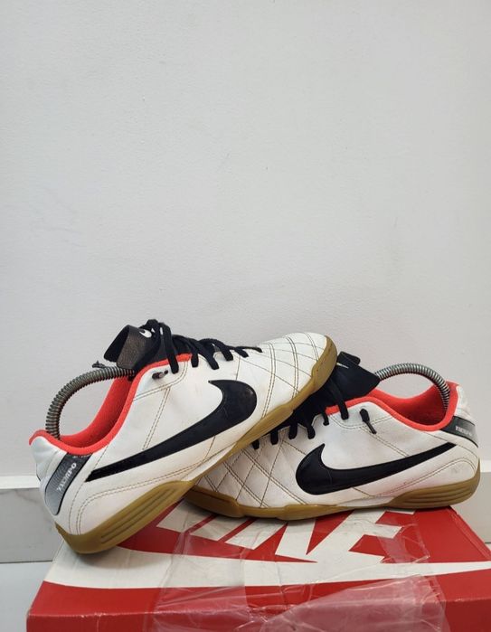 Adidasi fotbal sintetic NIKE sală 40