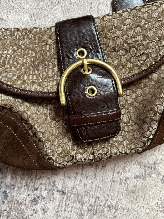 Coach Soho Signature дамска чанта с велурени елементи