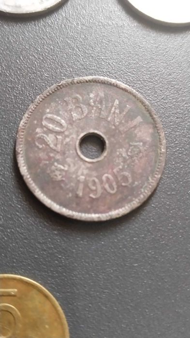 Vând aceste monede românești rare !