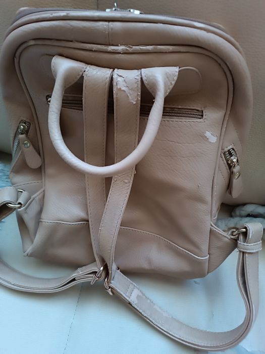 Елегантна Раница в бежов цвят