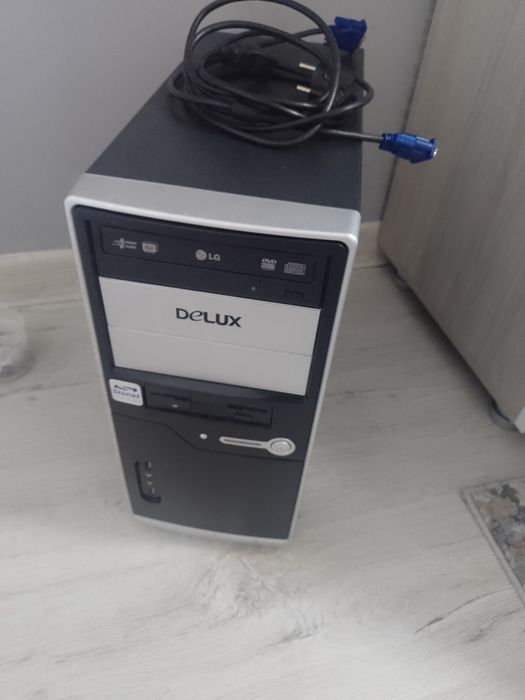 Vând desktop Intel Core I5-330P