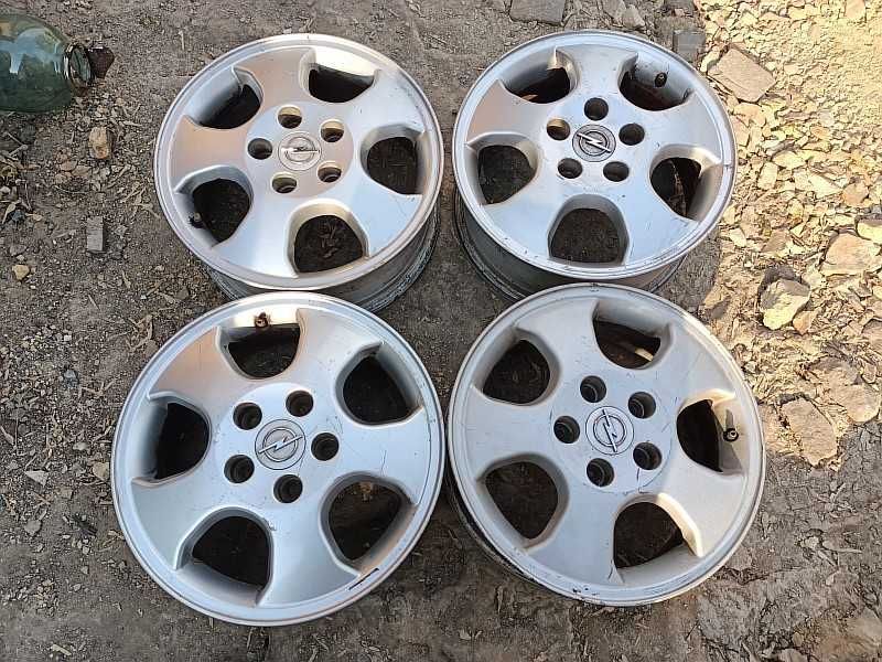 Продам оригинальные легкосплавные диски "Intra" на автомашину Opel