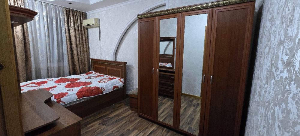 Аренда Юнусобод 10 5хона Йигитларга оилага кизлара