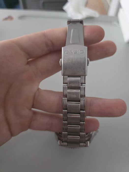 Vănd ceas casio mdv1053 cuarț