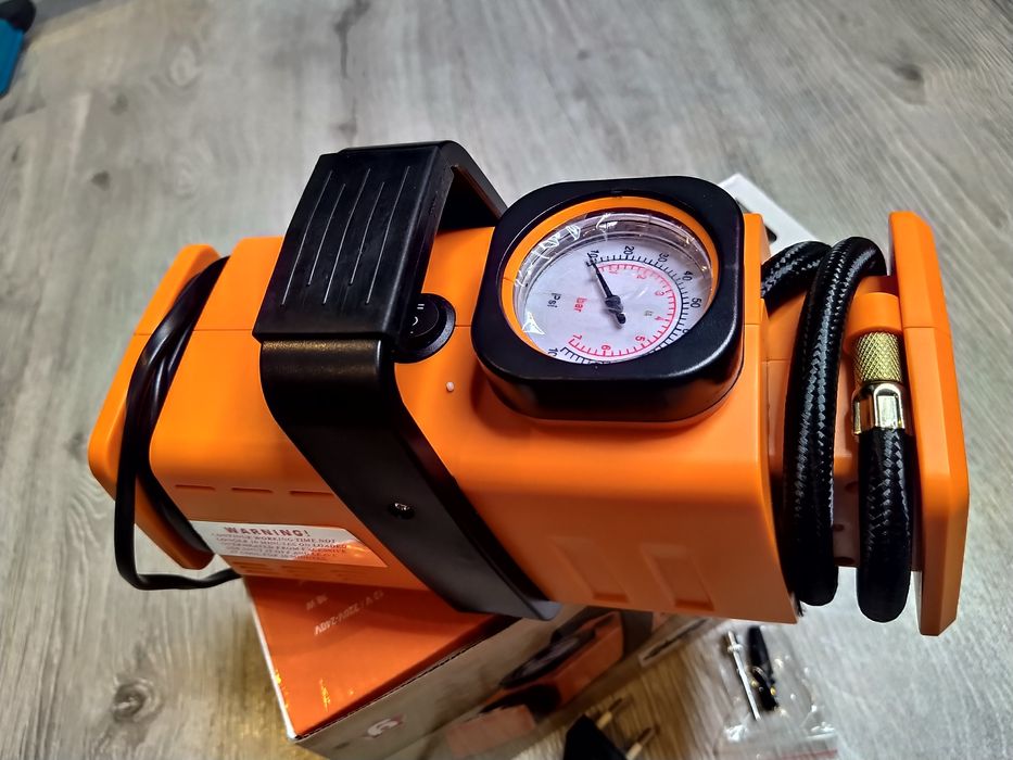 Compresor Dube, Camioane, 12V, 200 PSI, DCC-260, NOU!
