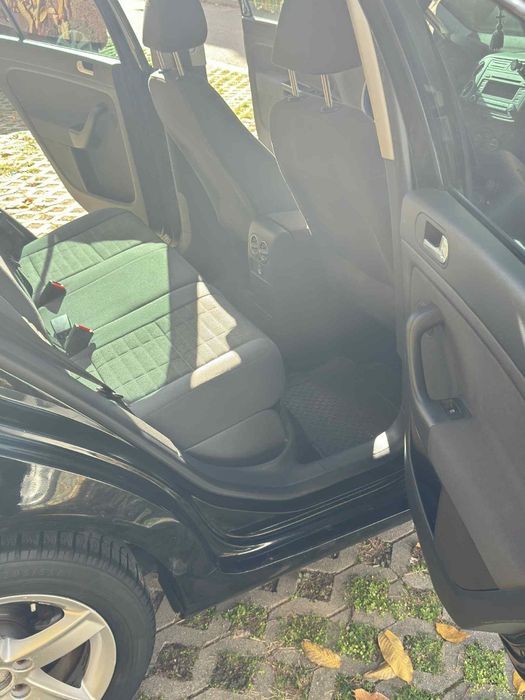 Vând golf 5 plus 1.4 recent inmatruculat