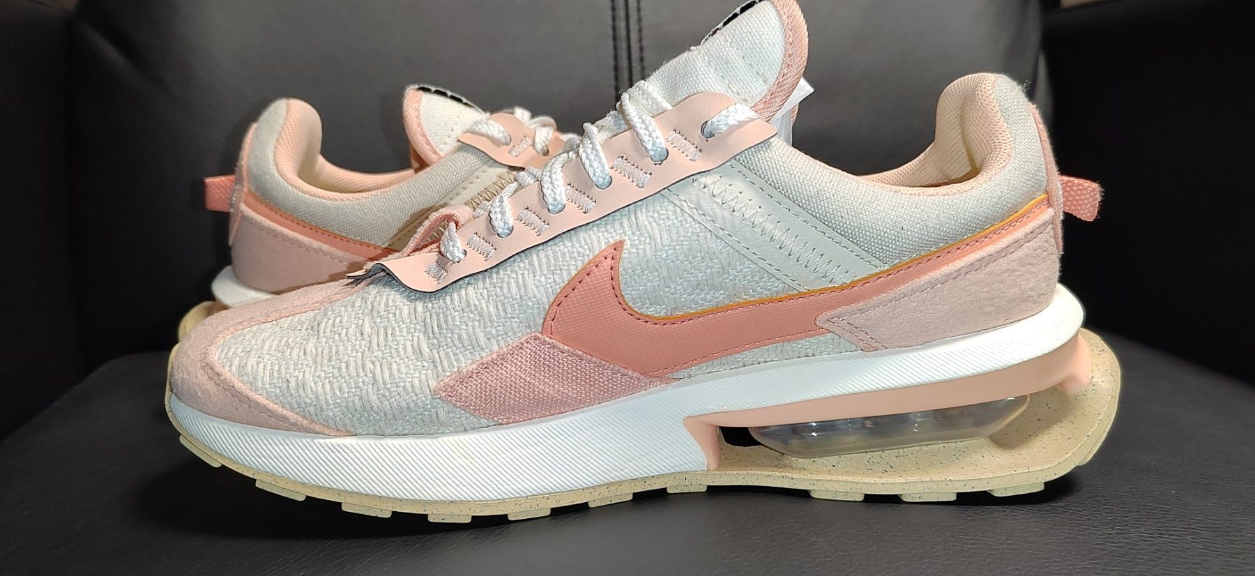 Nike Air Max Pre-day SE Sun club, номер 37,5
