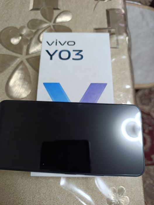 Продам мобильный телефон Vivo Y03
