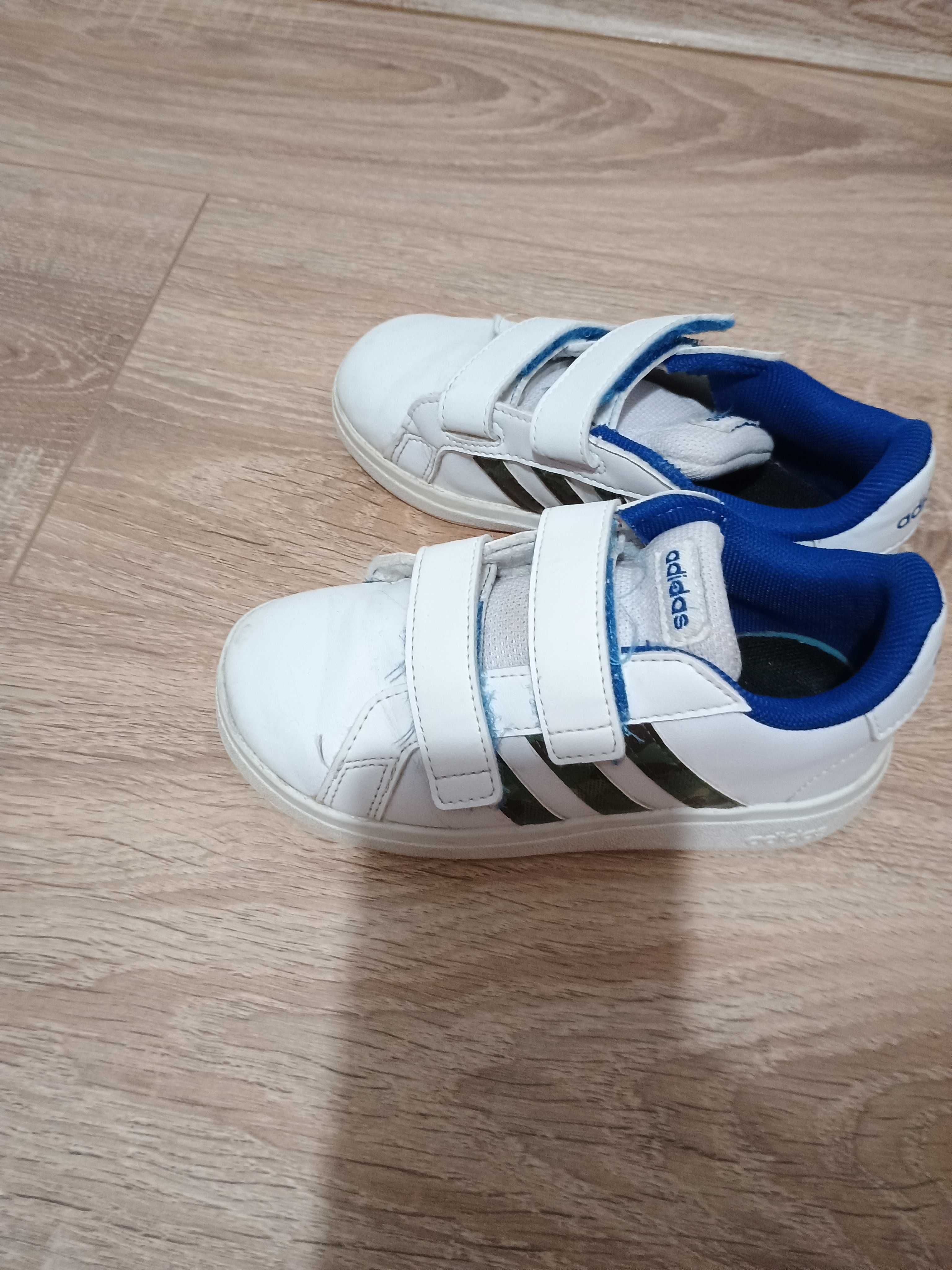 Детски обувки Adidas