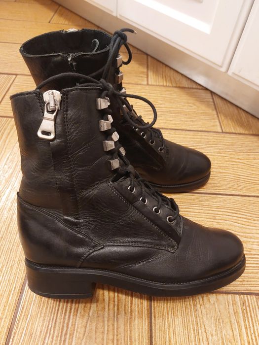 Ghete piele naturala mărime 38.