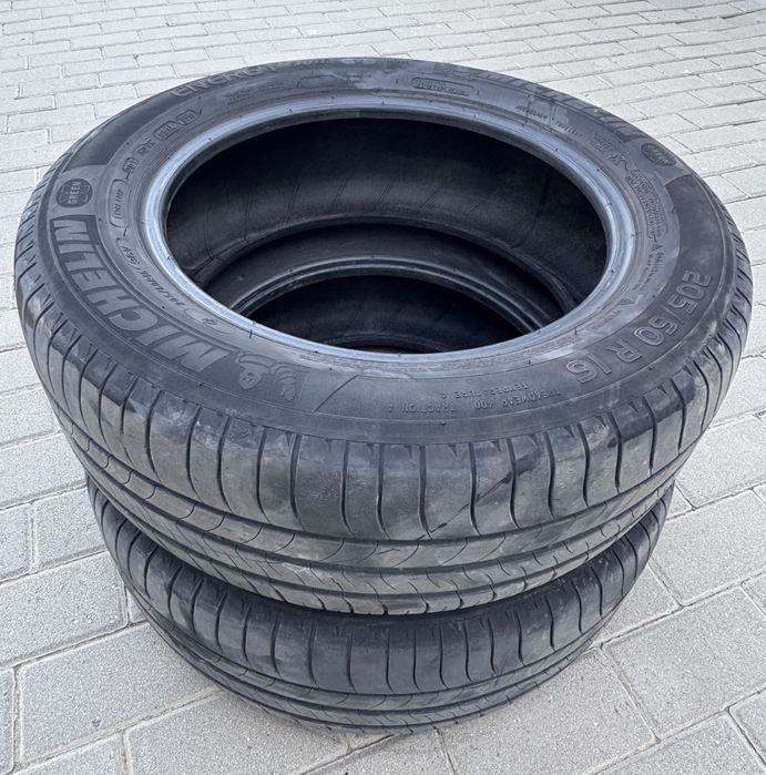 Jante originale oțel Bmw / anvelope 205 60 16 iarna + 2 anv. de vara