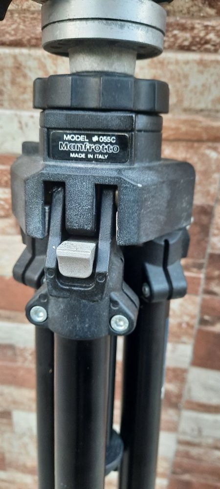 Видеостатив Manfrotto 055CB/DK18