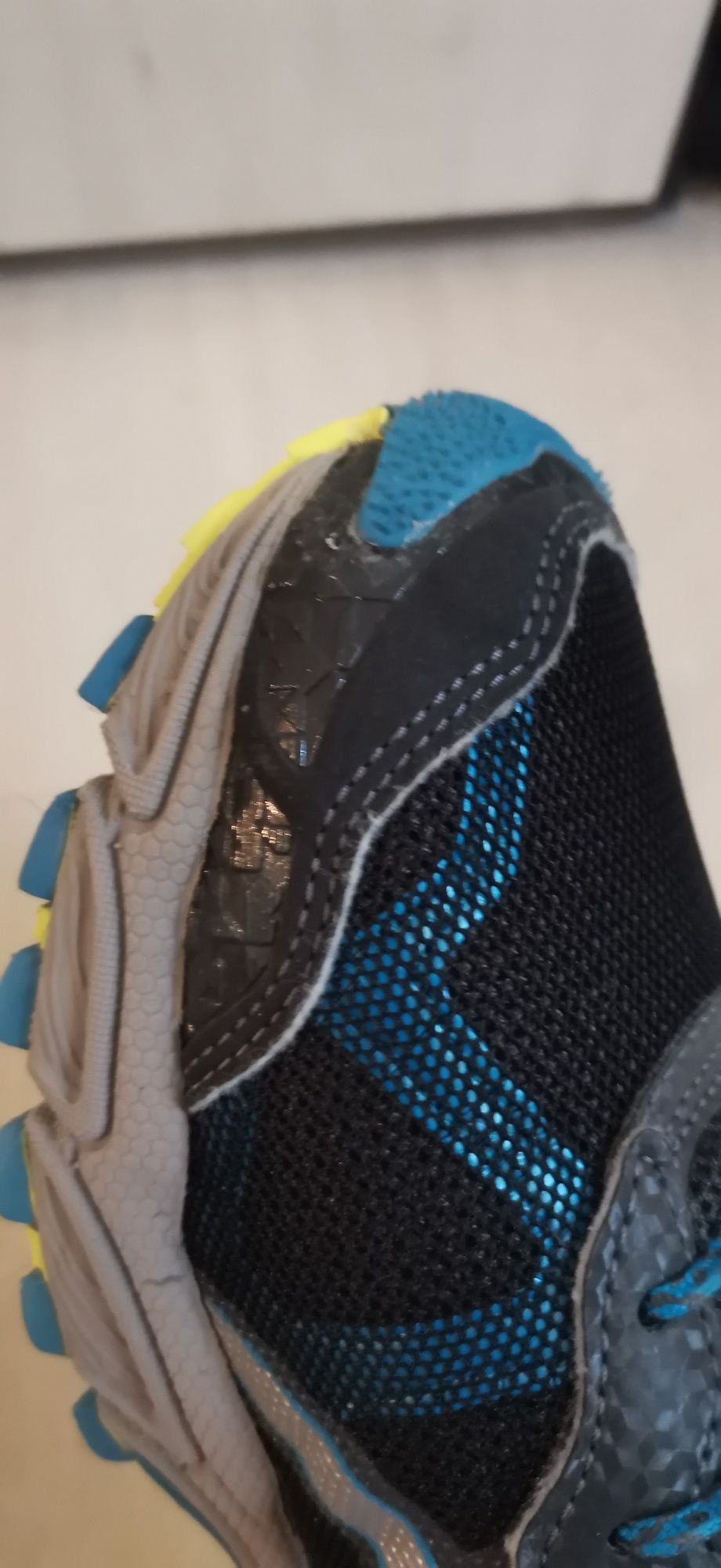 Adidași Asics 41