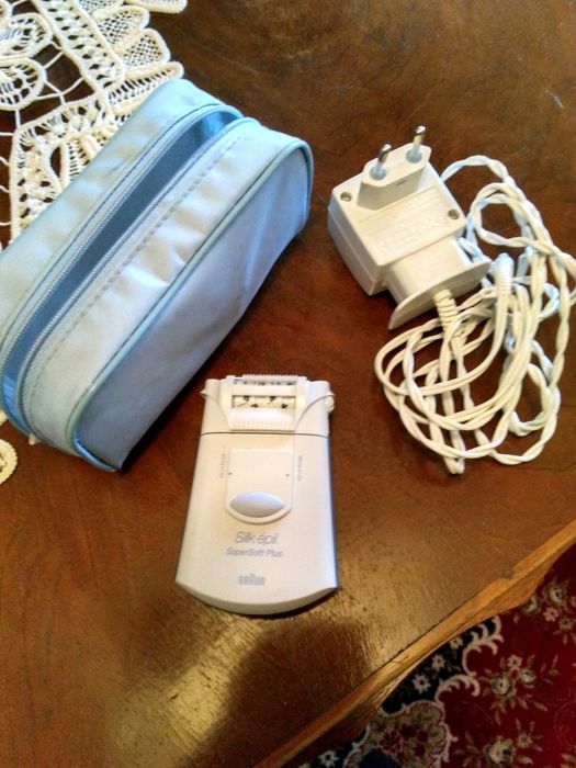 Aparat depilat BRAUN .