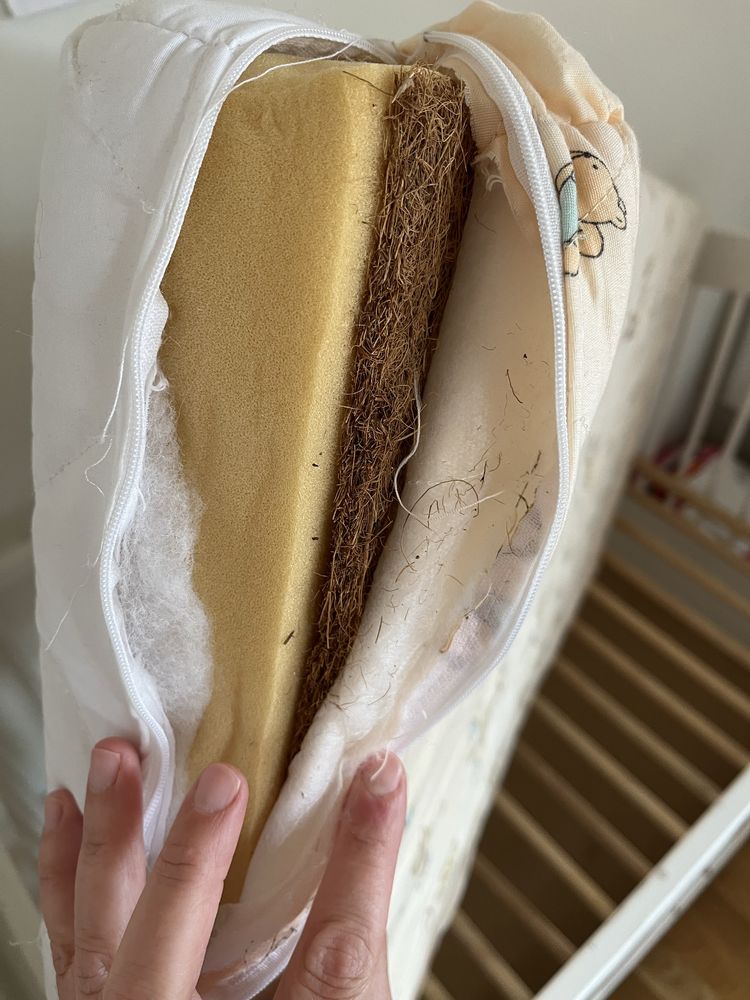 Бебешка кошара от масив
