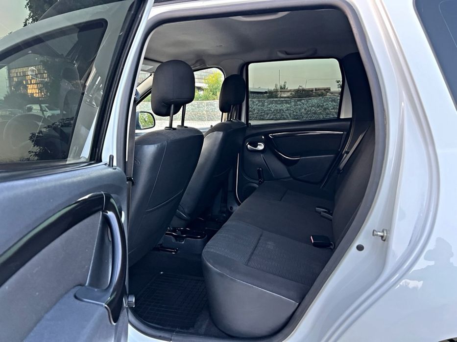 Dacia Duster 1.6 Benzina