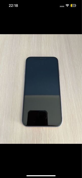 iPhone 11 в хорошем состоянии