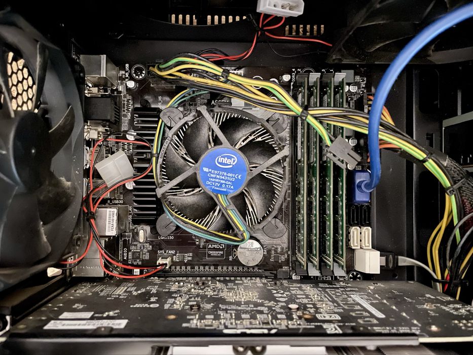 PC gaming, i5 4690, RX 580, SSD, monitor, jocuri, office, videochat