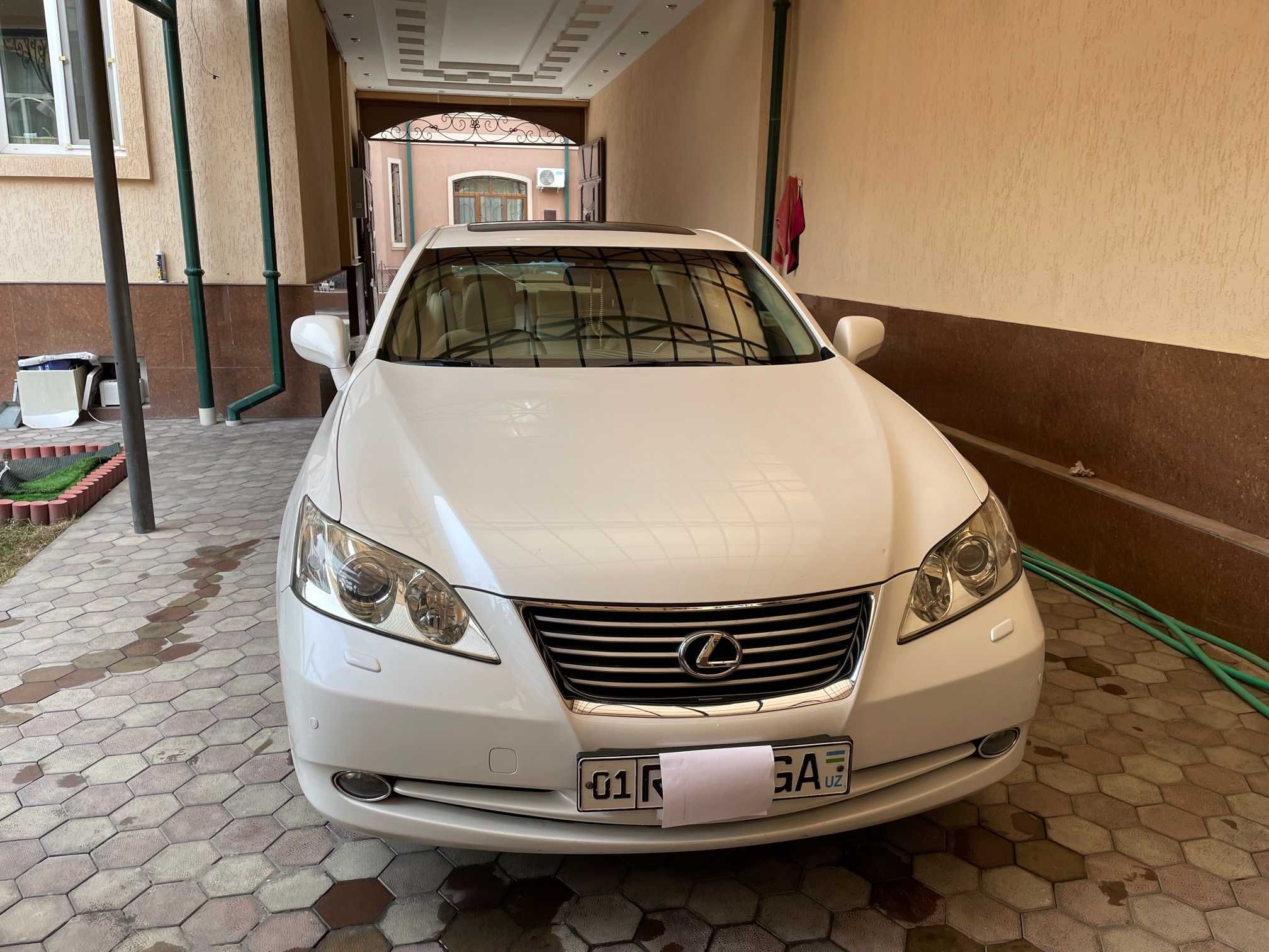 Продается Lexus ES 350 с первых рук