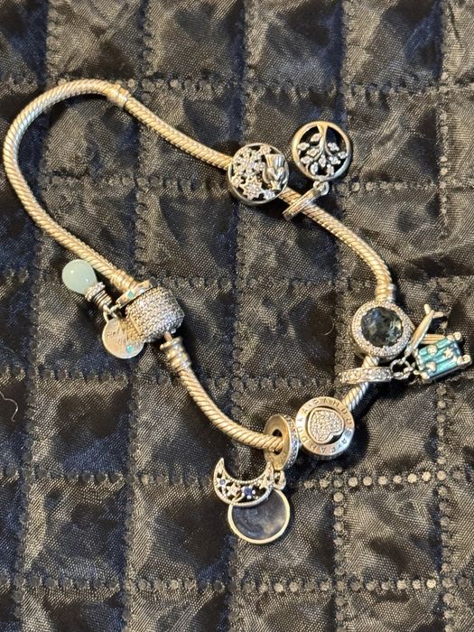 Продам браслет пандора