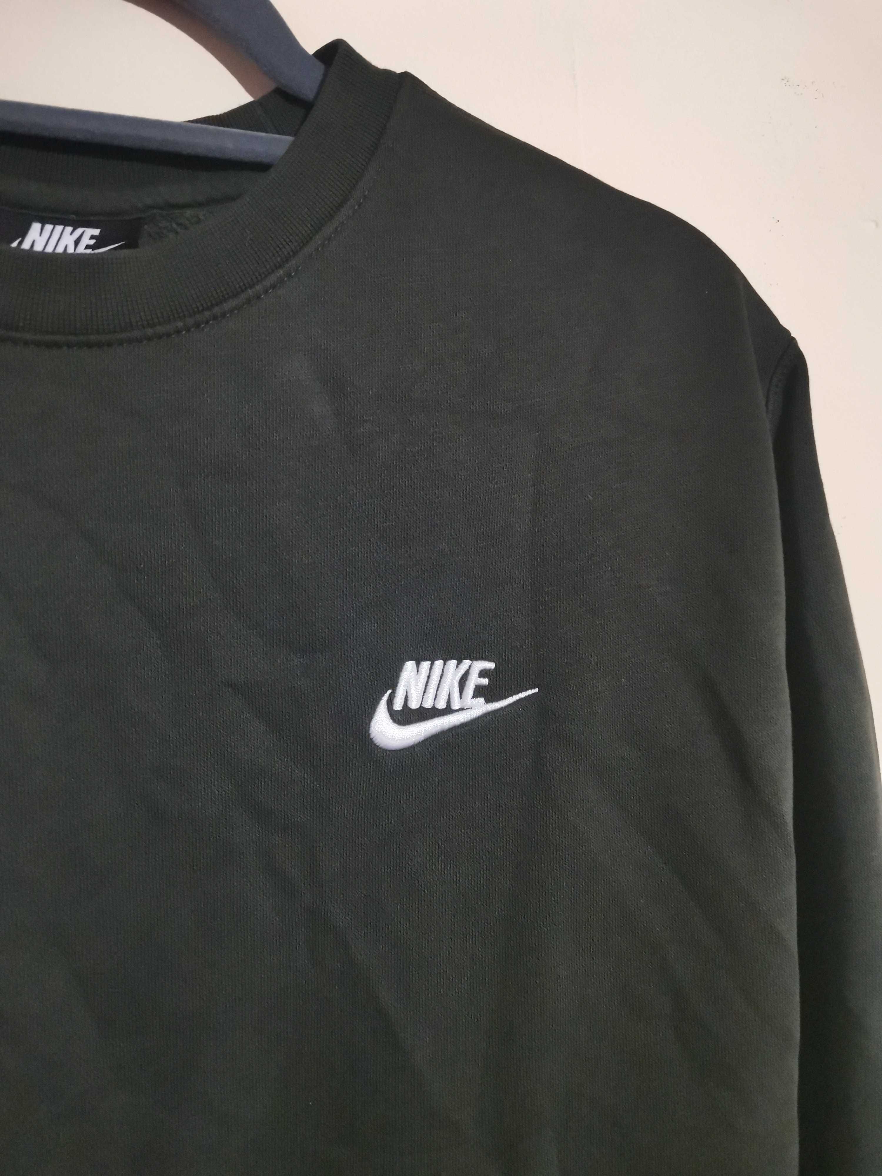3 броя Nike Sportswear Club Fleece.