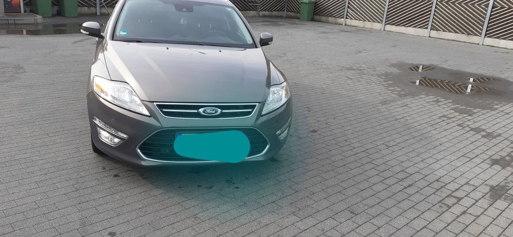 Vând Ford Mondeo
