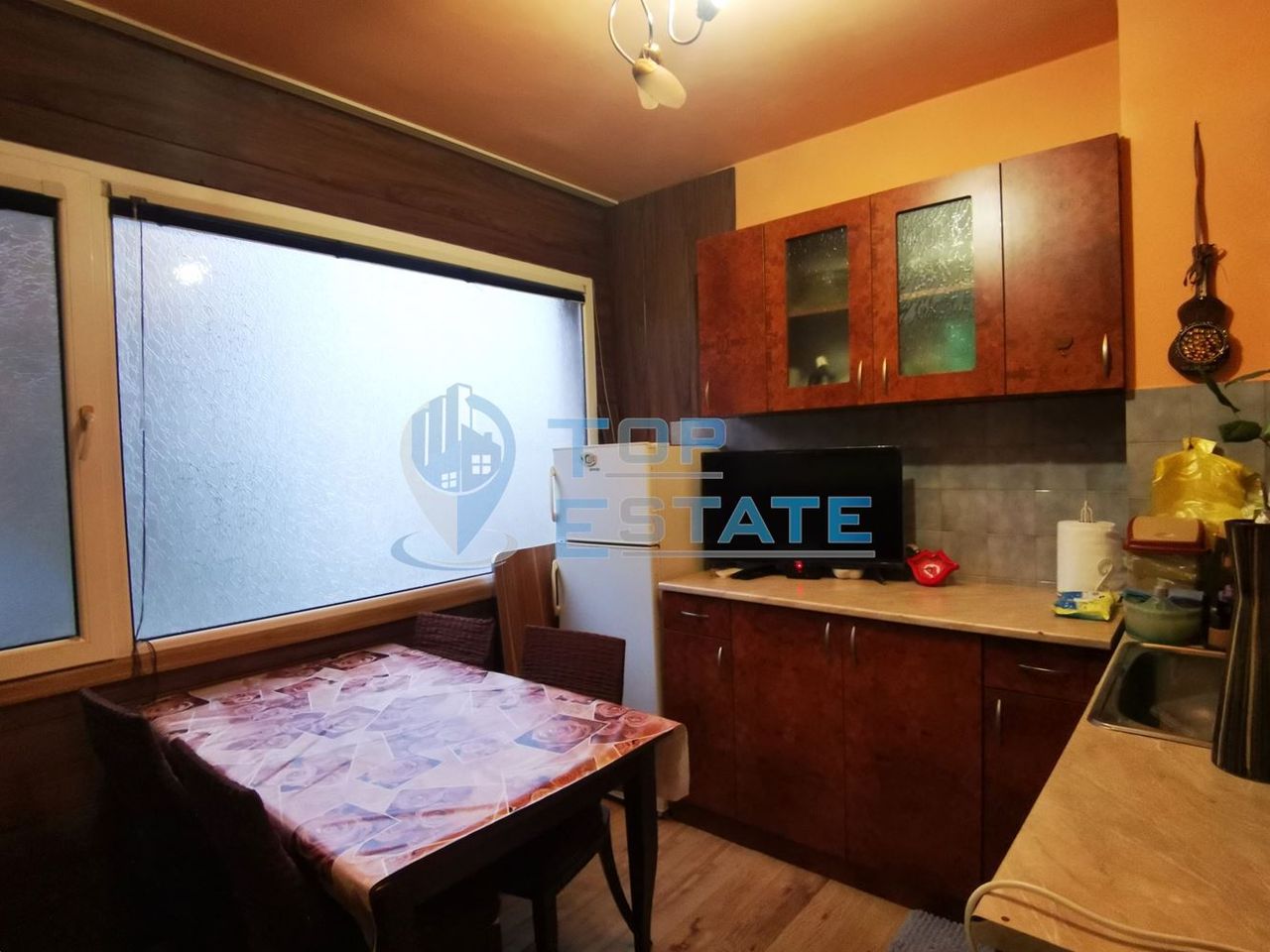 Продава се Тристаен апартамент в Горна Оряховица - 70 кв.м за 984 €/кв.м - Снимка #1