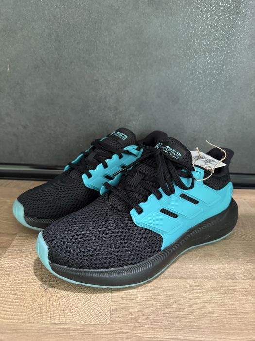 Детски маратонки Adidas, номер 37 1/3, нови с кутия
