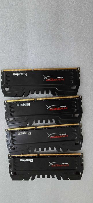 Vand 32GB RAMI DDR3 (4x8) Kingston HYPER X BEAST pe 2400 MHZ