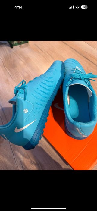 adidasi nike sintetic