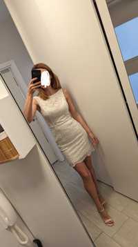 Бяла елегантна рокля S размер