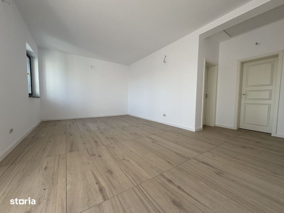 Duplex 3 camere, 80mp, teren 280mp, eficient energetic  in Utvin