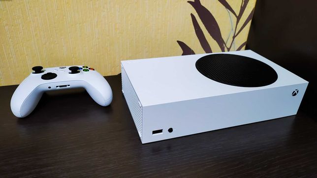 Xbox Series S, 512 гб 1 (2) геймпад.
