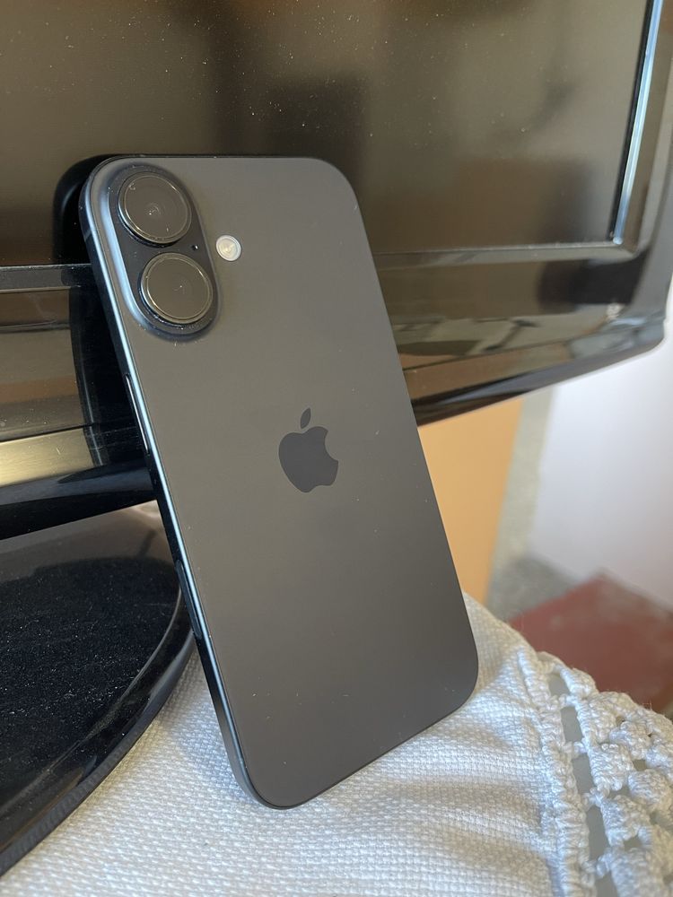 Iphone 16-128gb 100% Живот на Батерията
