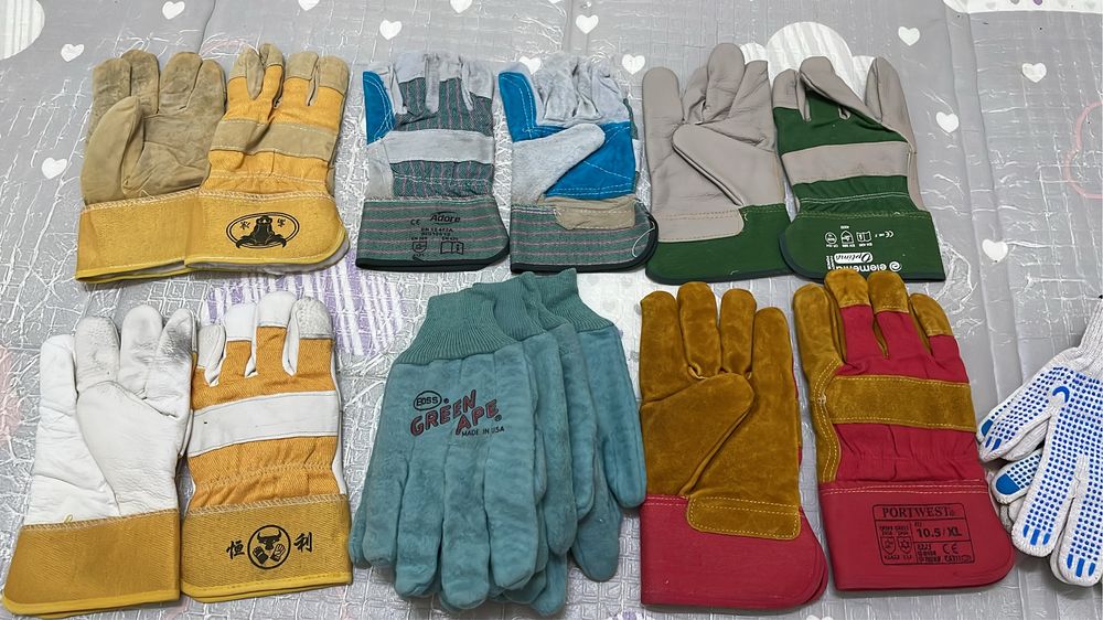 Срочно! До декабря! Посуда, рабочие перчатки, блендер, сандык