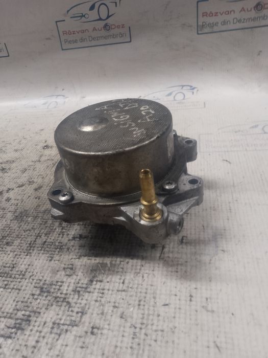 pompa vacuum opel insignia a 2.0 motorina 2011