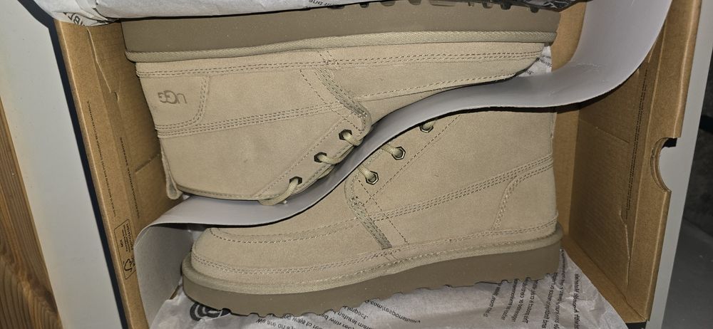 Боти UGG, естествена кожа ( велур) , овча вълна!